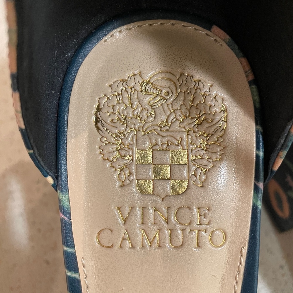 Vince Camuto Floral Heels - Picture 10 of 16